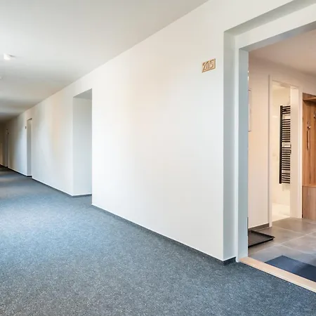 Apartman Luxusni 205 S Balkonem