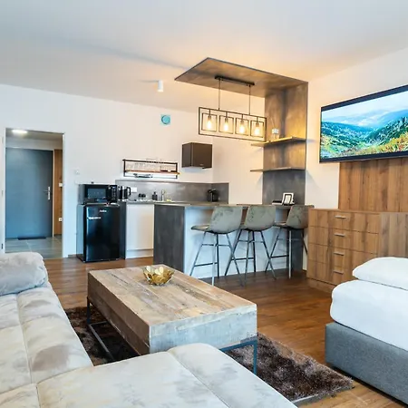 Apartman Luxusni 205 S Balkonem